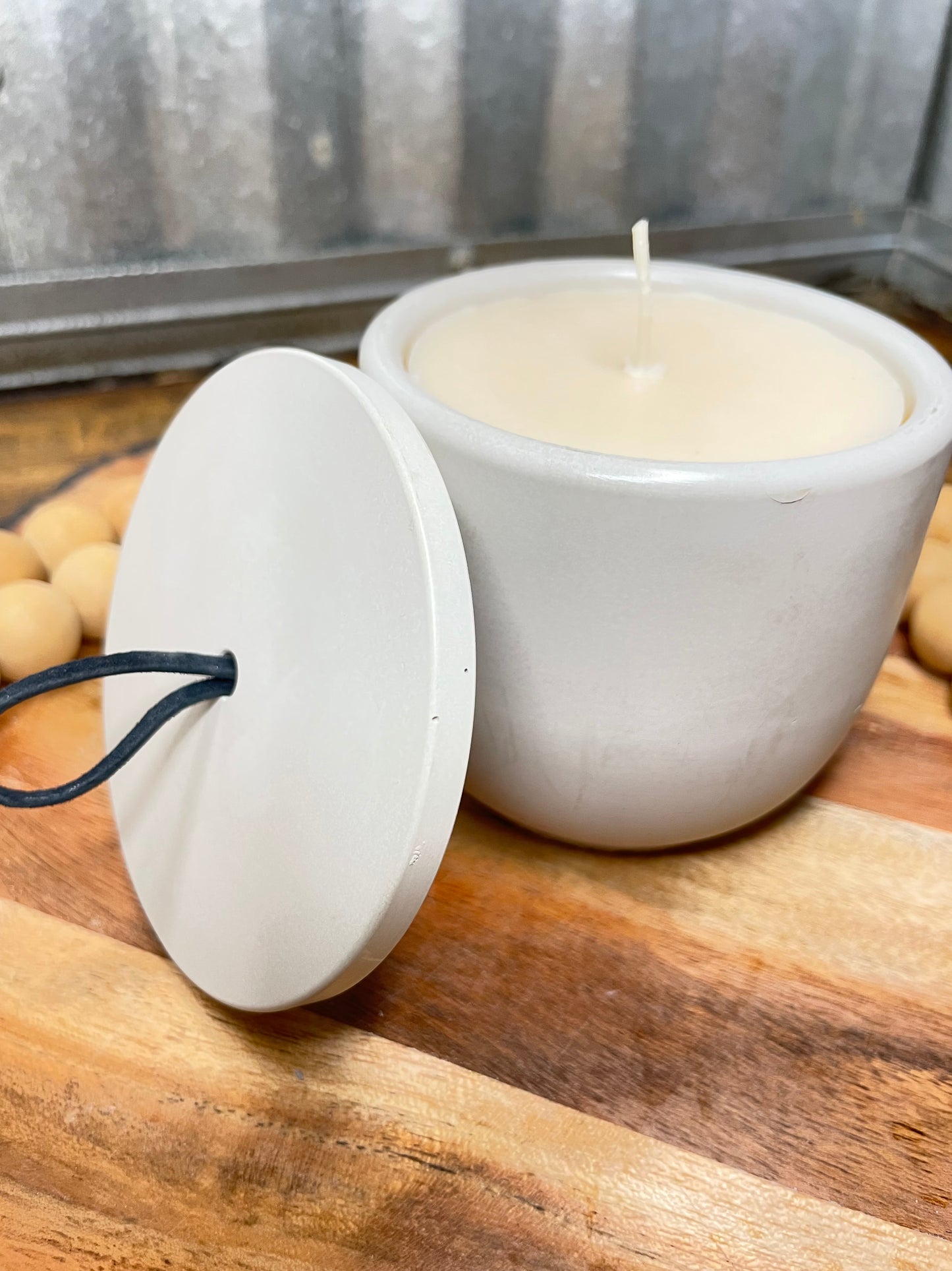 Round Concrete Candle With Lid